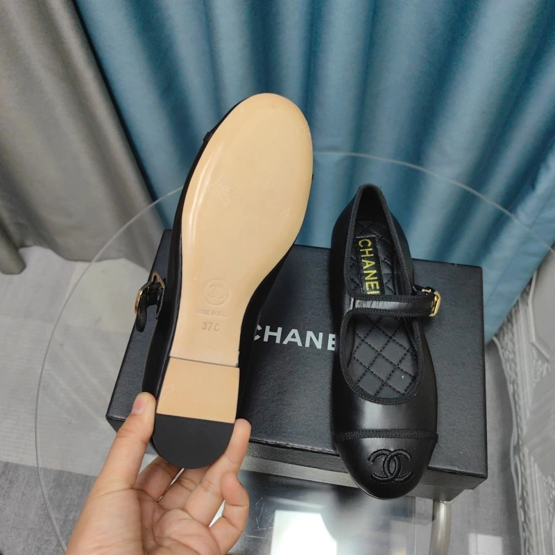 Bright Chxnxl Flat Shoes 131852