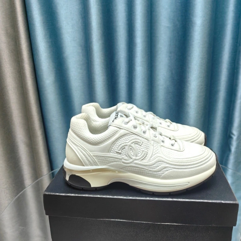 Durable Chxnxl Sneakers 132107