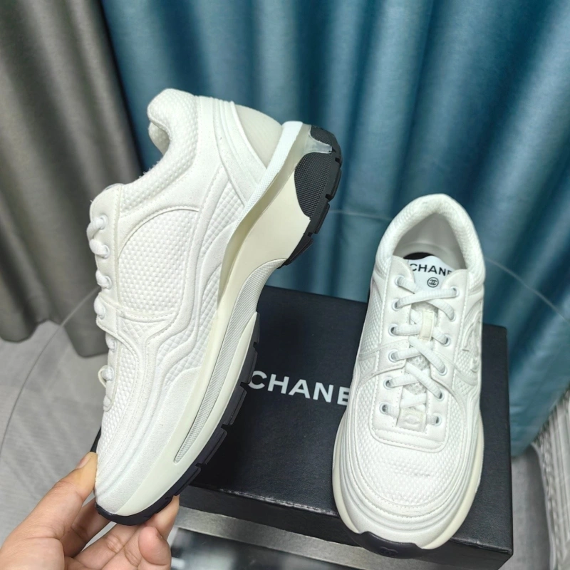 Durable Chxnxl Sneakers 132107