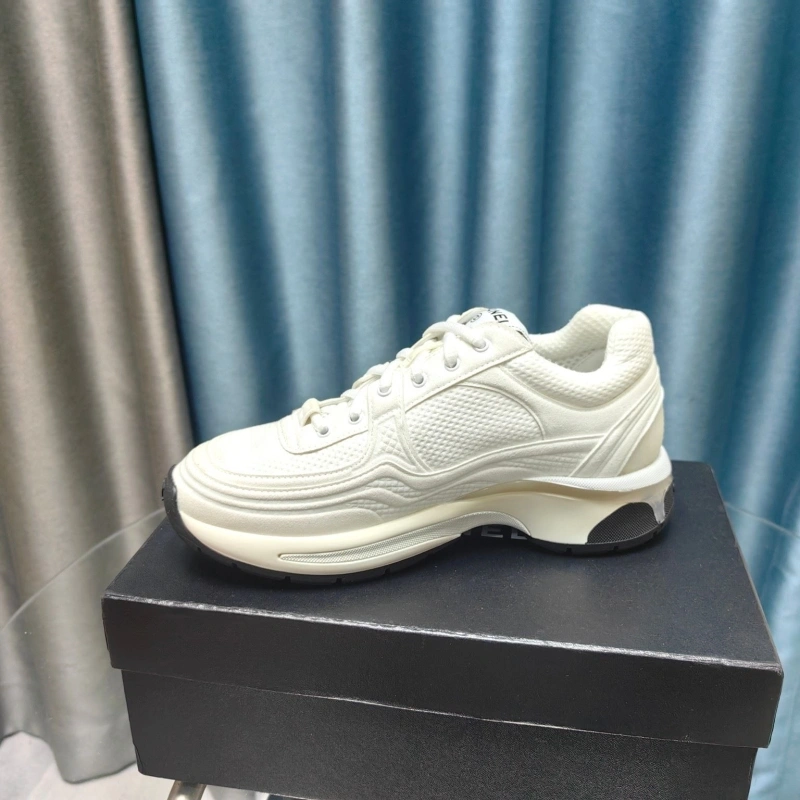 Durable Chxnxl Sneakers 132107