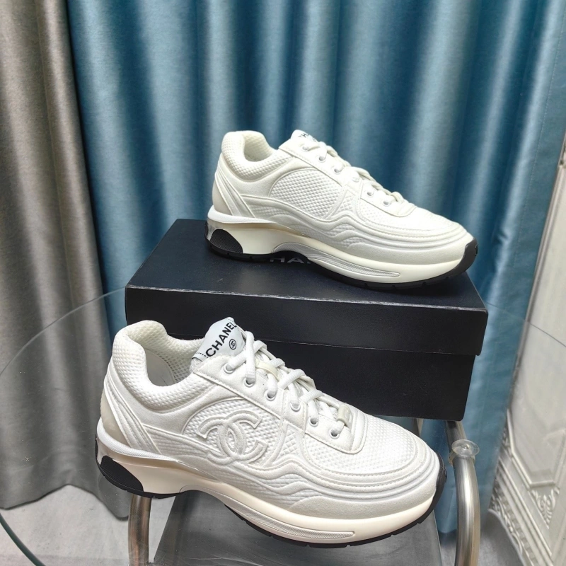 Durable Chxnxl Sneakers 132107