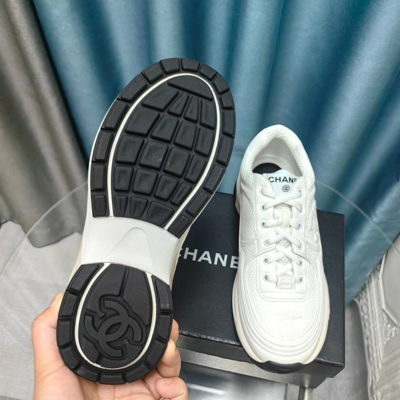 Durable Chxnxl Sneakers 132107