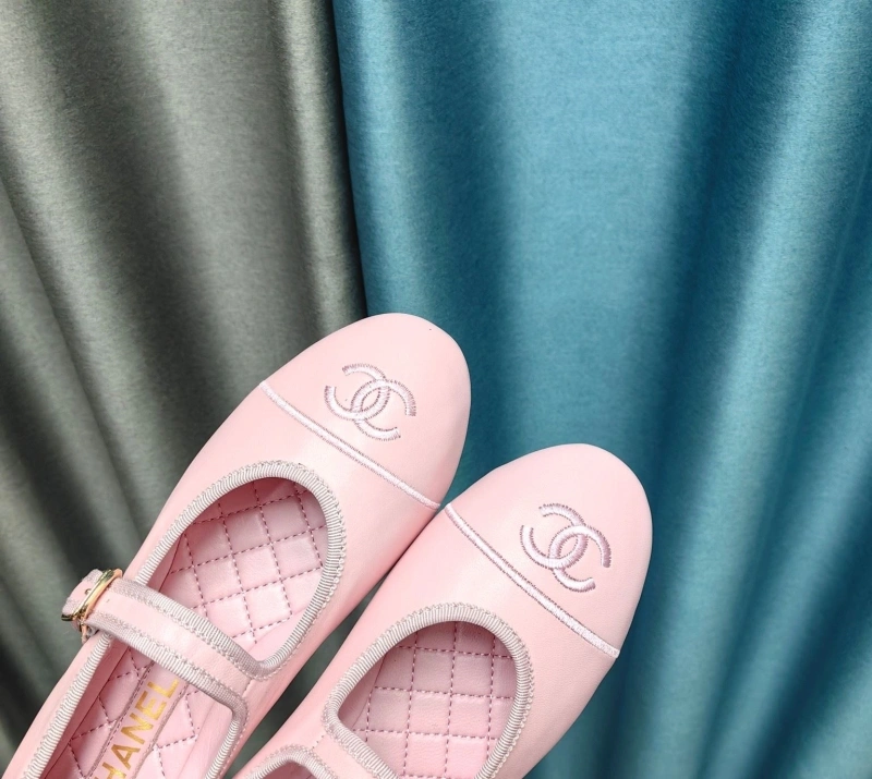 Bright Chxnxl Flat Shoes 131814