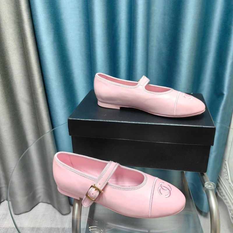 Bright Chxnxl Flat Shoes 131814