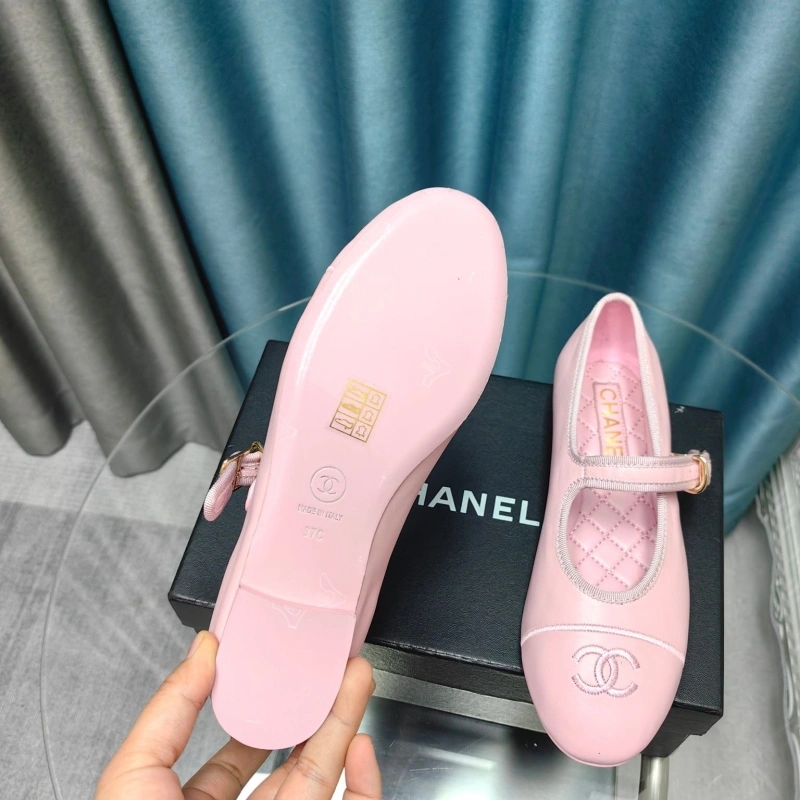 Bright Chxnxl Flat Shoes 131814