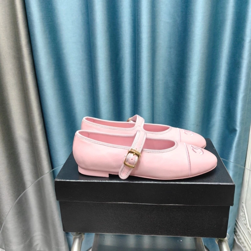 Bright Chxnxl Flat Shoes 131814