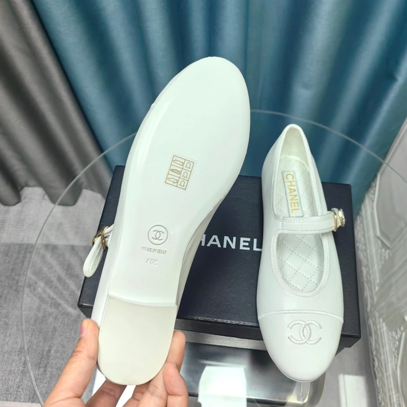 EyeCatching Chxnxl Flat Shoes 131811