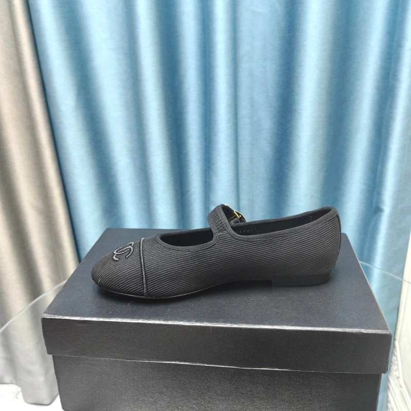 Reliable Chxnxl Flat Shoes 131795