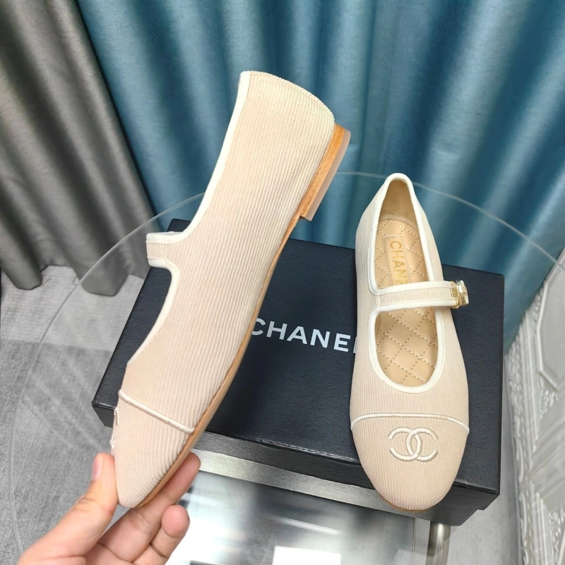 NewStyle Chxnxl Flat Shoes 131809
