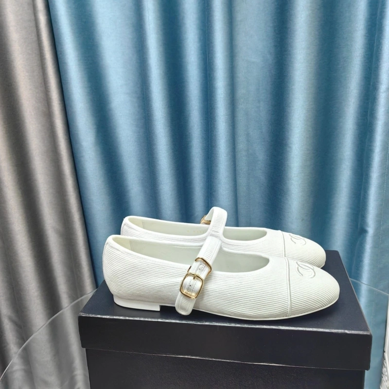 Flexible Chxnxl Flat Shoes 131790