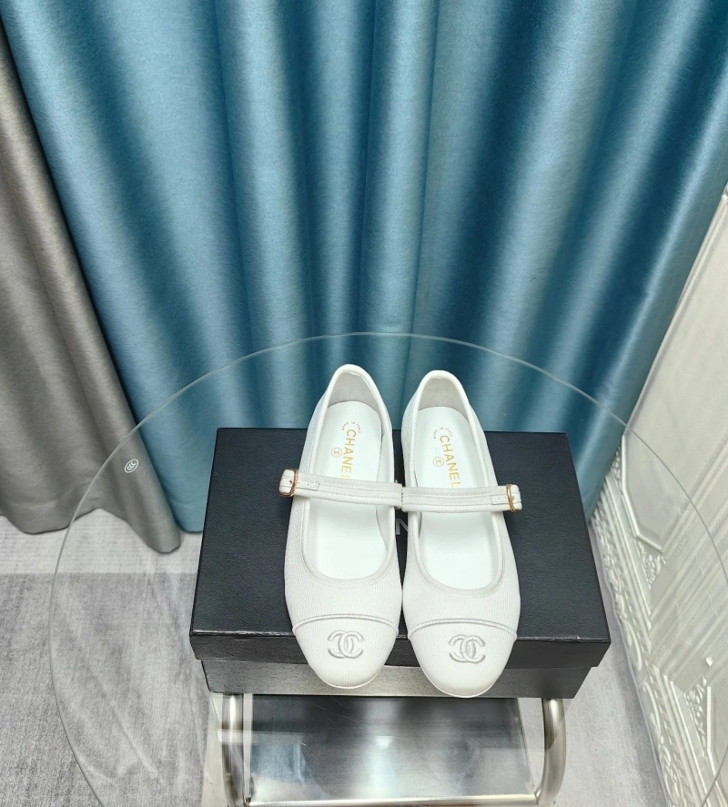 Bright Chxnxl Flat Shoes 131793