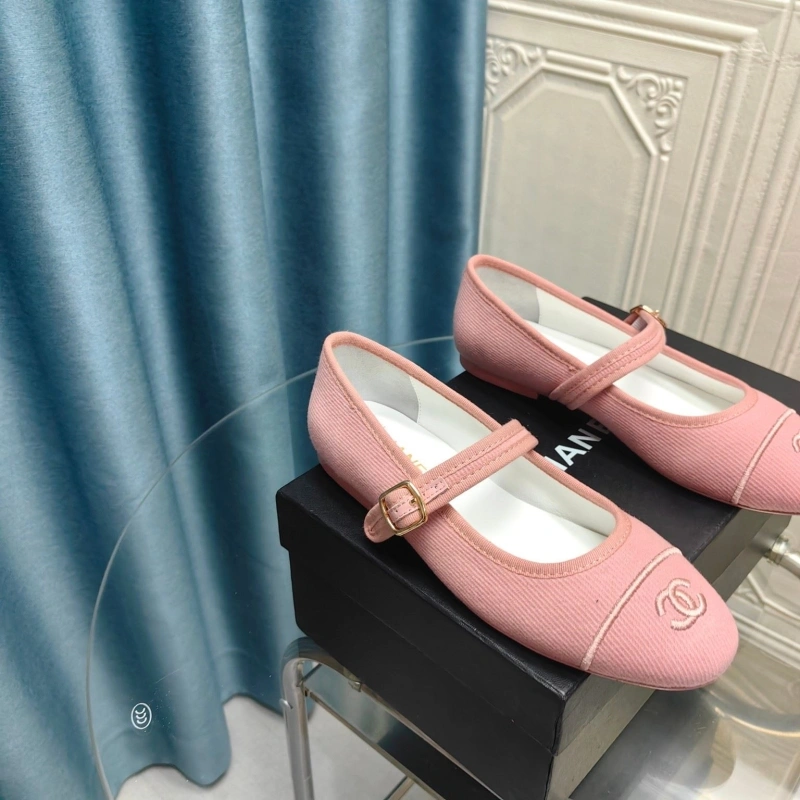 Functional Chxnxl Flat Shoes 131803
