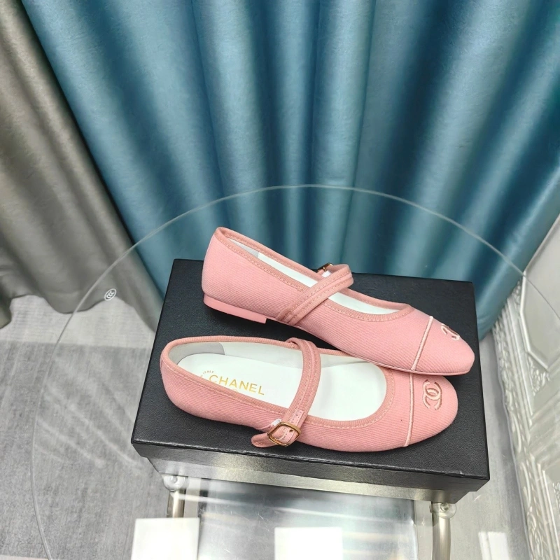 Functional Chxnxl Flat Shoes 131803