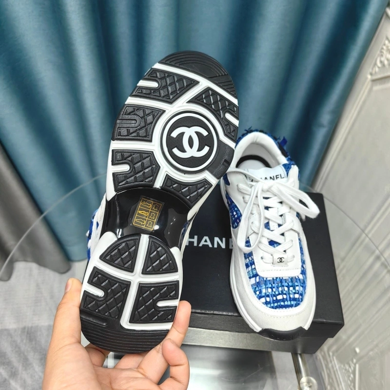 Lightweight Chxnxl Sneakers 132108