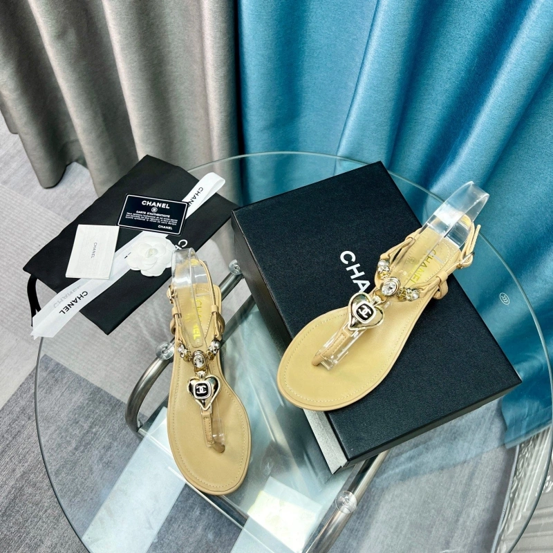EyeCatching Chxnxl Sandals 131242
