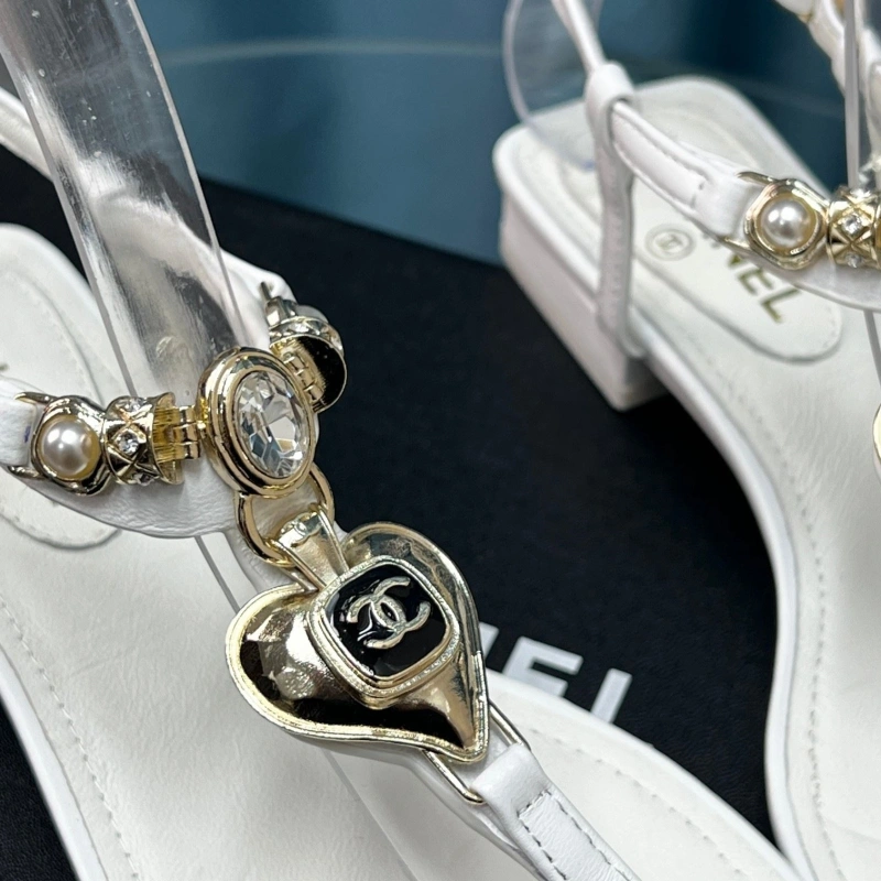 Lightweight Chxnxl Sandals 131233