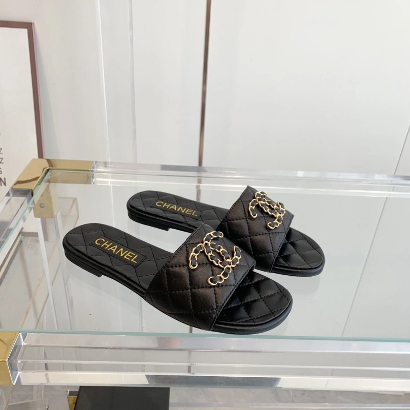 HighQuality Chxnxl Slippers 130695