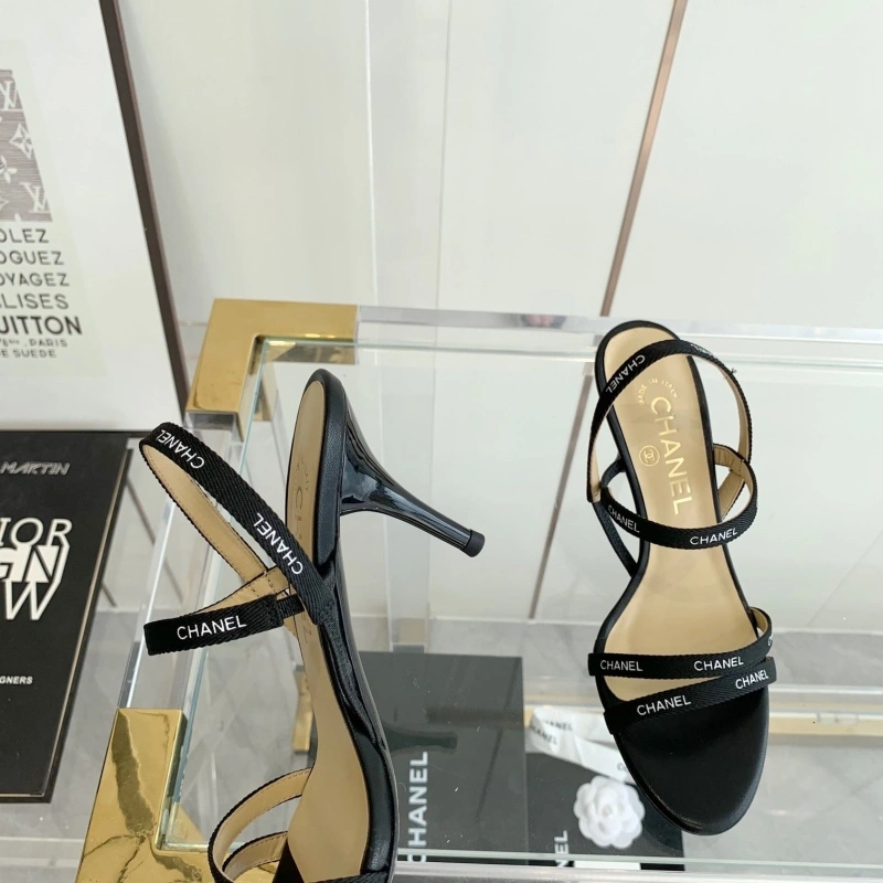 TopPick Chxnxl Slippers 130687