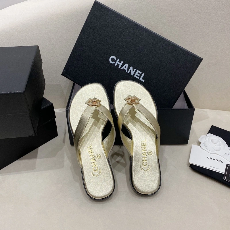 Stylish Chxnxl Slippers 130680