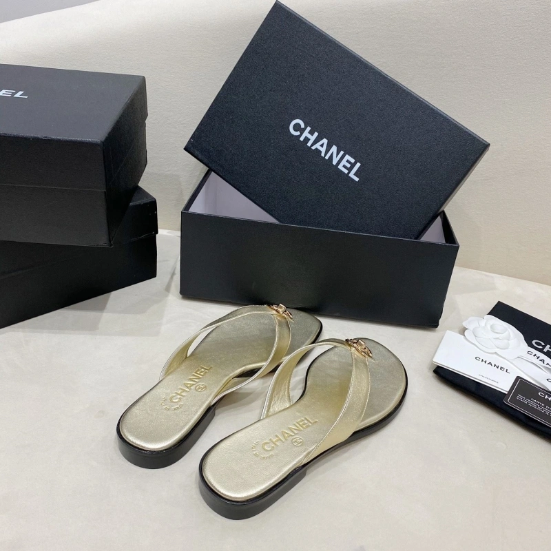 Stylish Chxnxl Slippers 130680