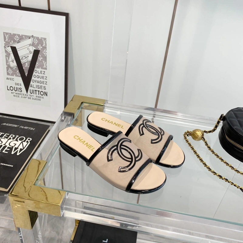 Stylish Chxnxl Slippers 130671