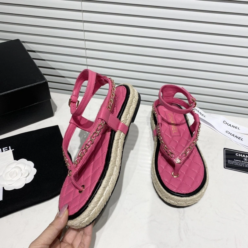 NewStyle Chxnxl Sandals 131236