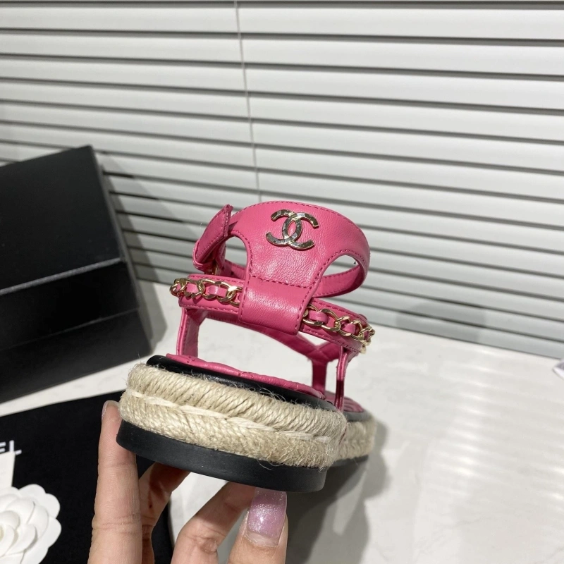 NewStyle Chxnxl Sandals 131236