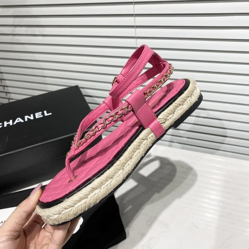 NewStyle Chxnxl Sandals 131236