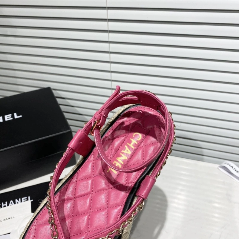 NewStyle Chxnxl Sandals 131236