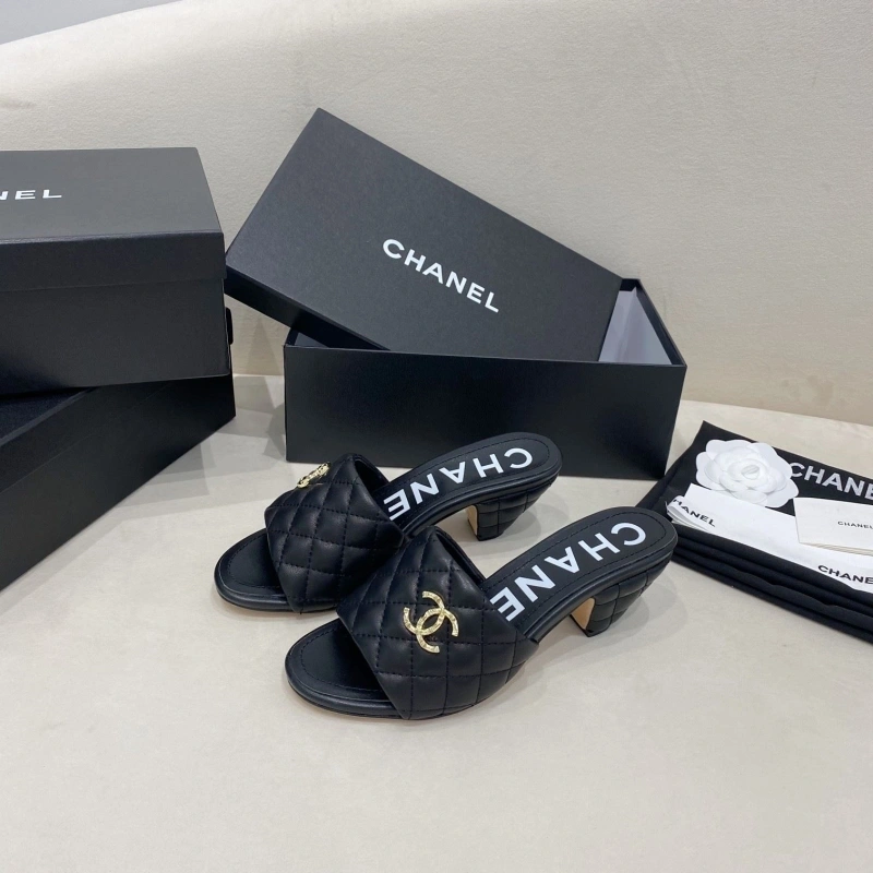 Elegant Chxnxl Slippers 130668
