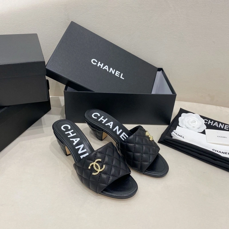 Elegant Chxnxl Slippers 130668