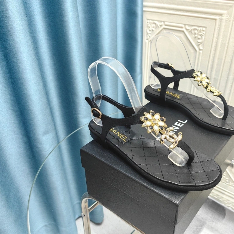EyeCatching Chxnxl Sandals 131211