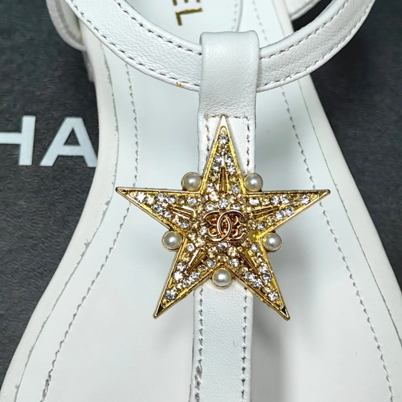 Cozy Chxnxl Sandals 131210