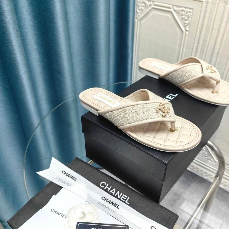 Cozy Chxnxl Slippers 130663