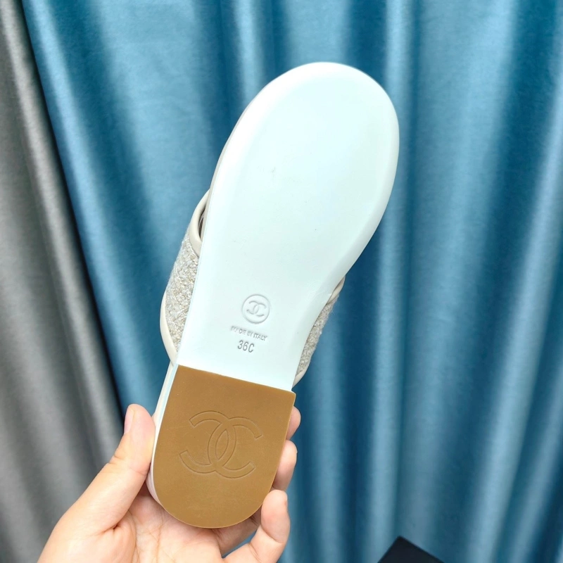 Cozy Chxnxl Slippers 130663