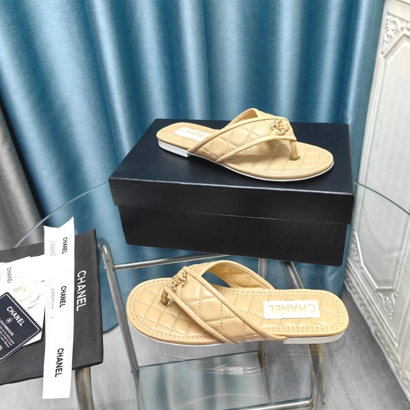Fashionable Chxnxl Slippers 130661