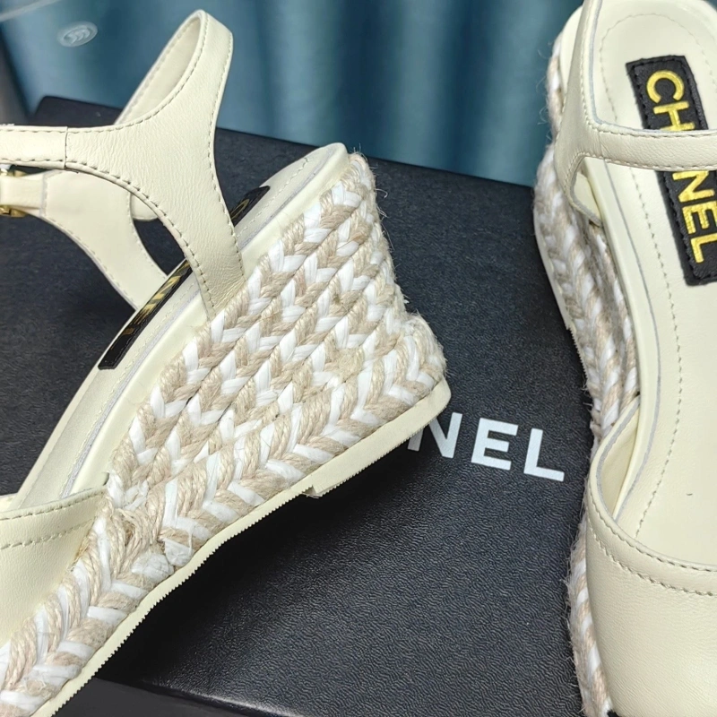 Bright Chxnxl Sandals 131192