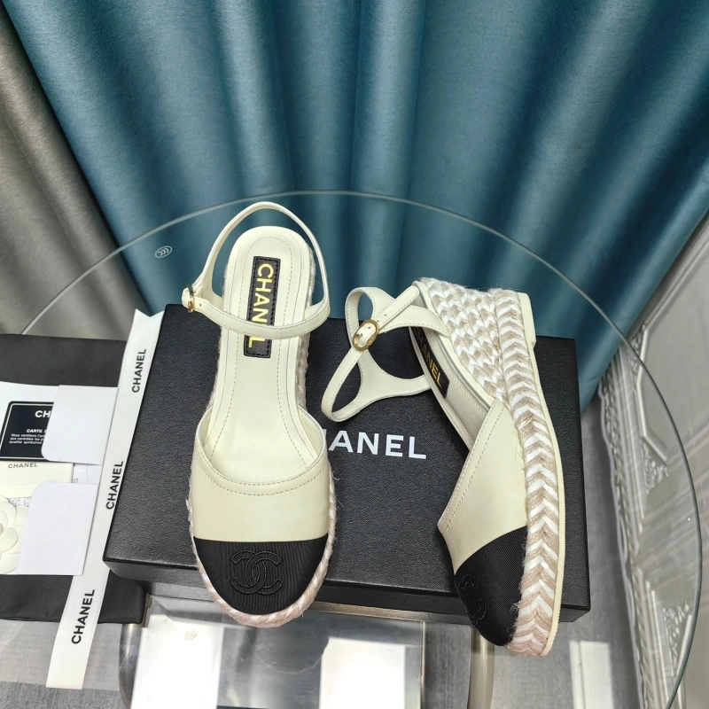 Bright Chxnxl Sandals 131192