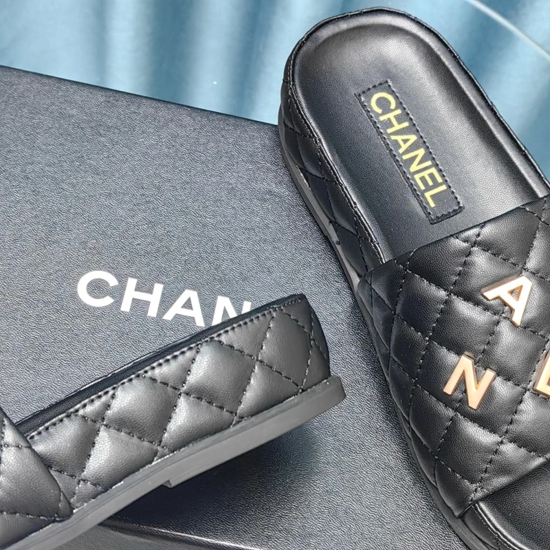 Chxnxl Slippers Bold 130655