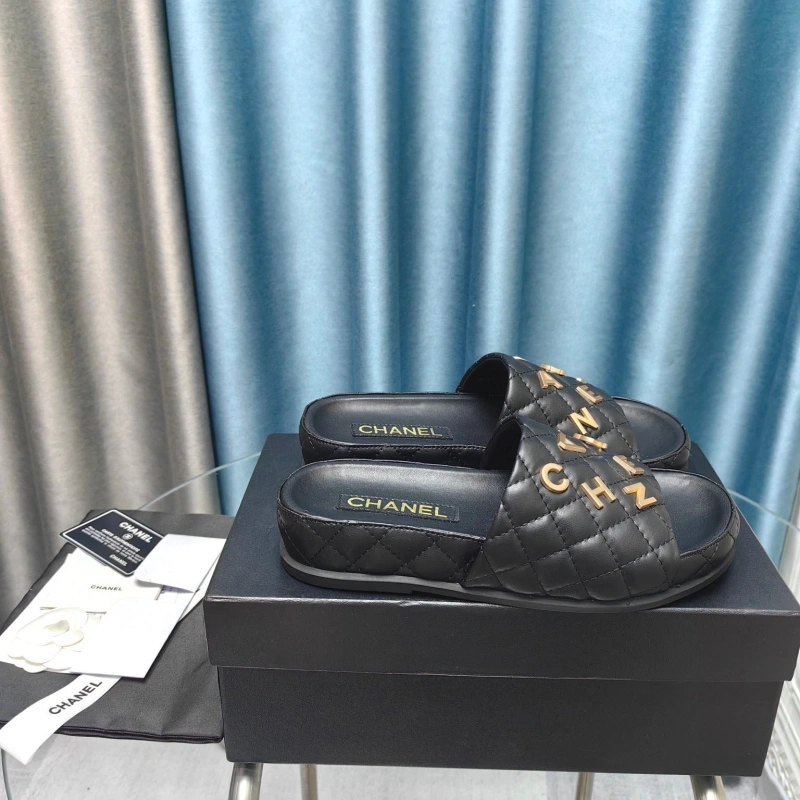 Chxnxl Slippers Bold 130655