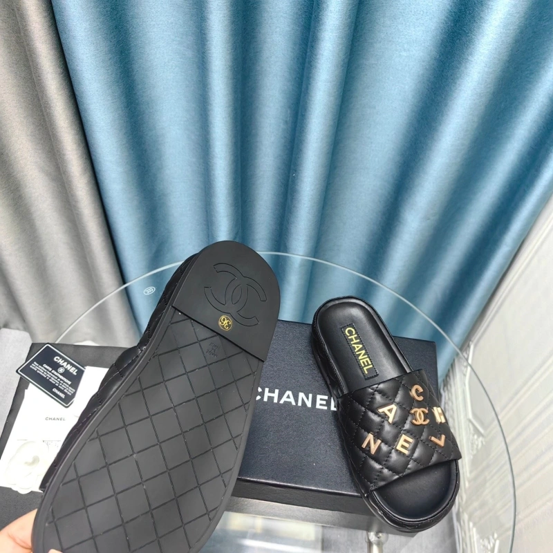 Chxnxl Slippers Bold 130655