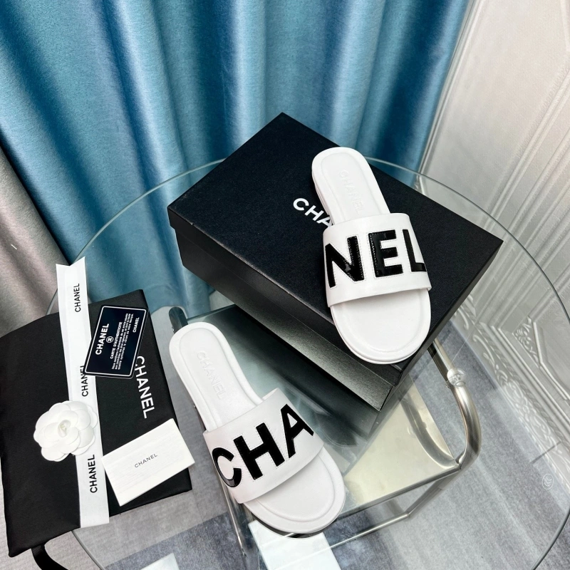 Chxnxl Slippers Bright 130658