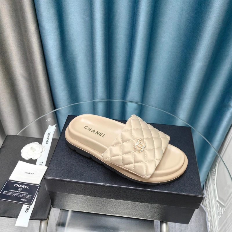 Chxnxl Slippers Bold 130646