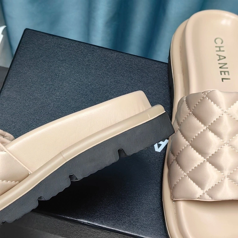 Chxnxl Slippers Bold 130646
