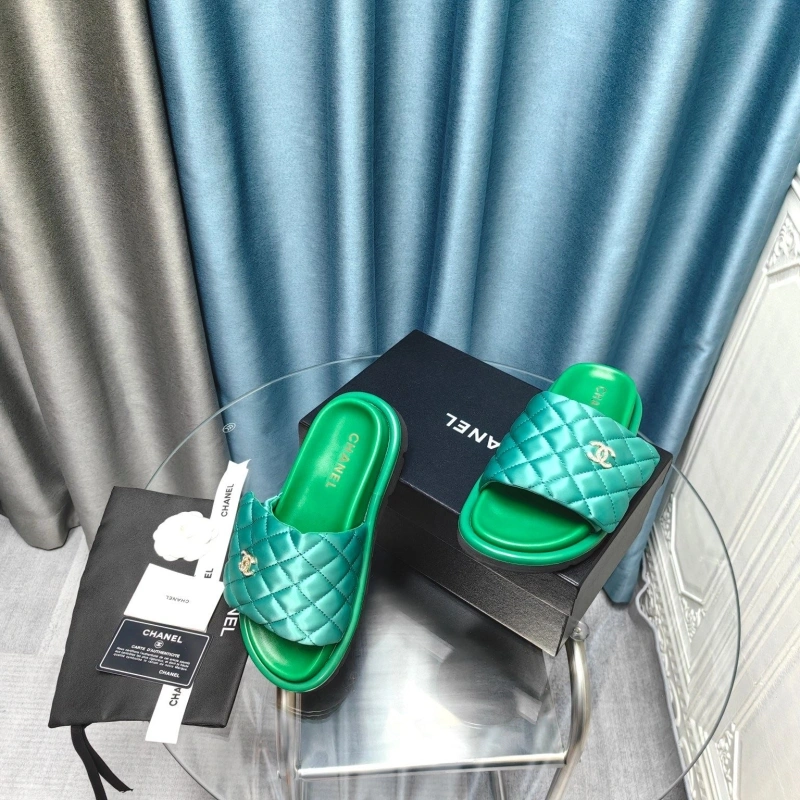 Modern Chxnxl Slippers 130638