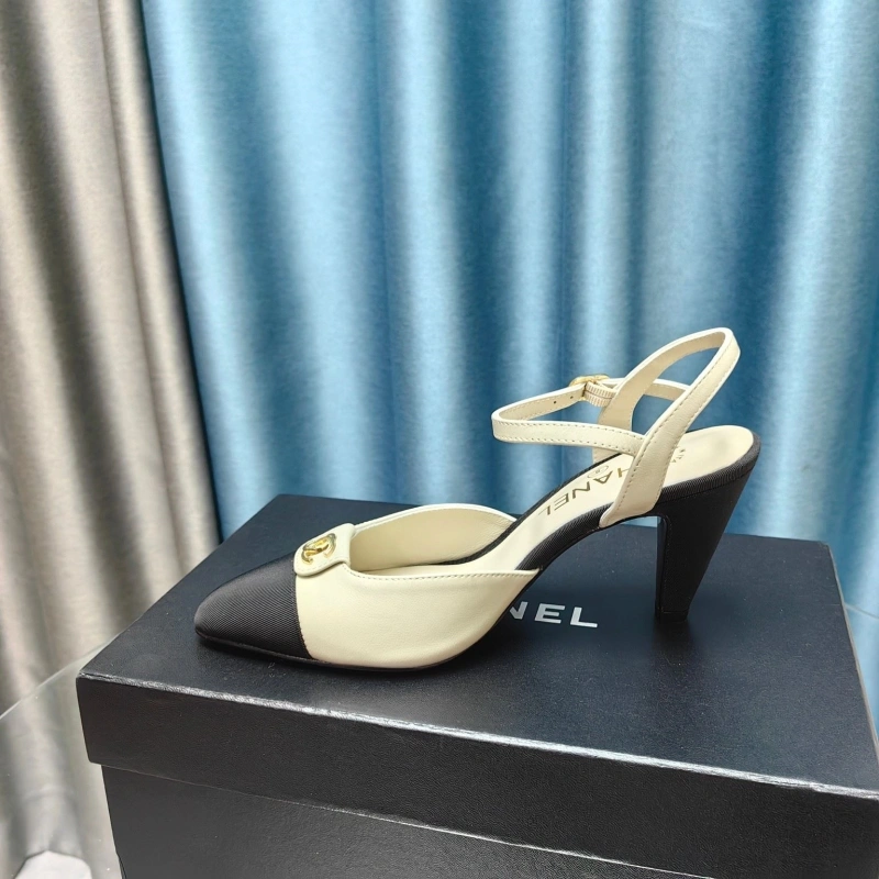 Flexible Chxnxl Sandals 131160