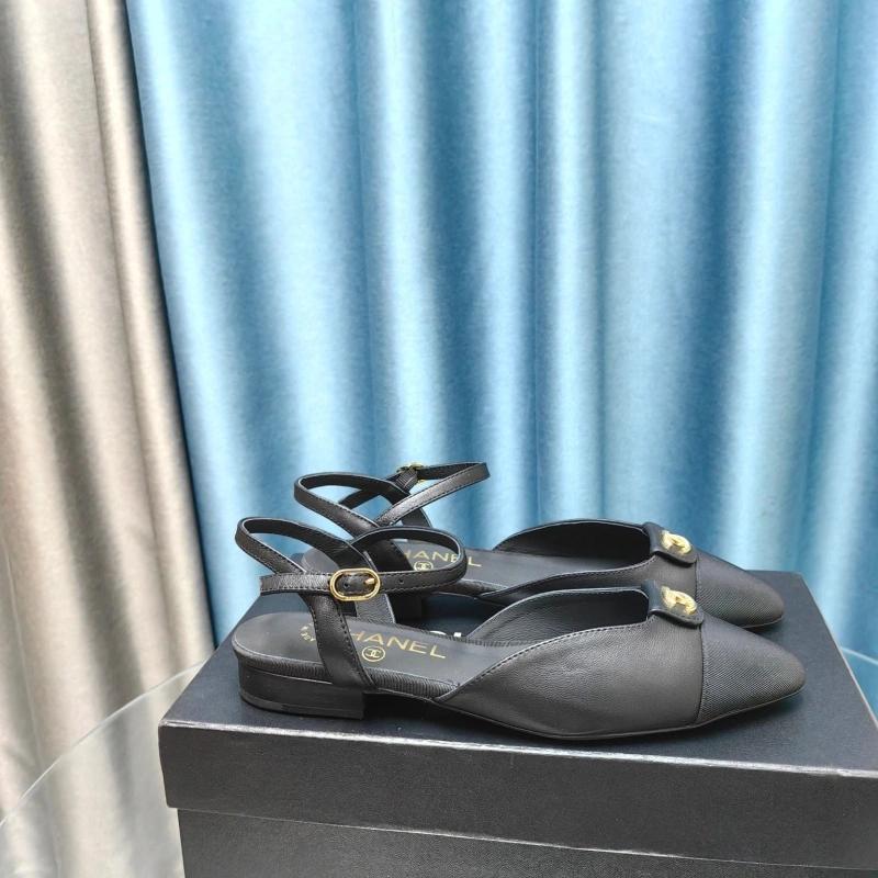 Bold Chxnxl Sandals 131158