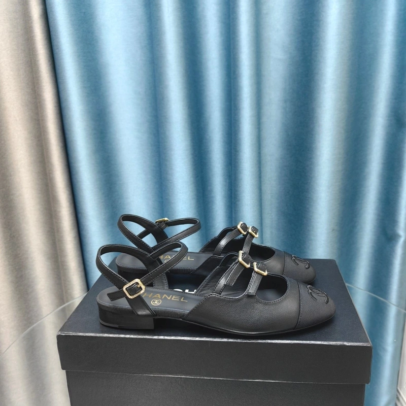 Flexible Chxnxl Sandals 131143
