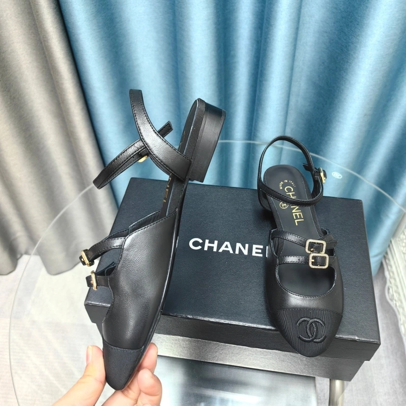 Flexible Chxnxl Sandals 131143
