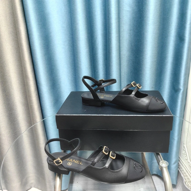 Flexible Chxnxl Sandals 131143